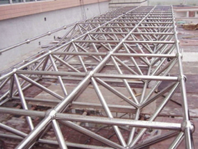 葫蘆島加油站整體設(shè)計中的雨棚制作與房屋建筑工程 天美彩鋼的綜合應(yīng)用